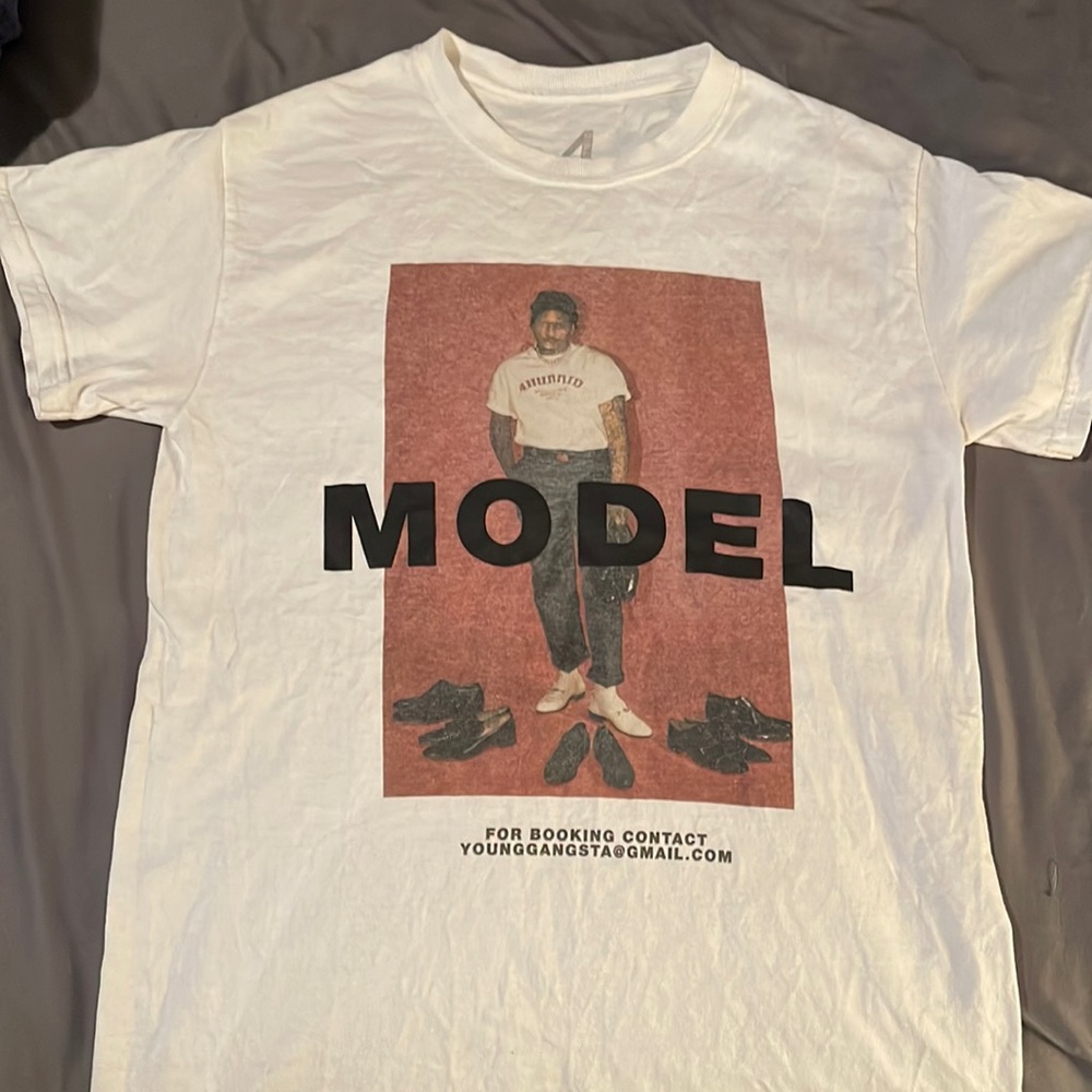 Graphic Tee, size S, YG “MODEL” tee shirt.